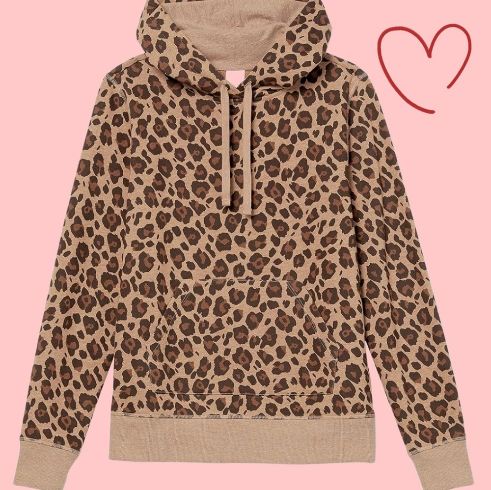 Leopard Hoodie pockets size large winter Activewear